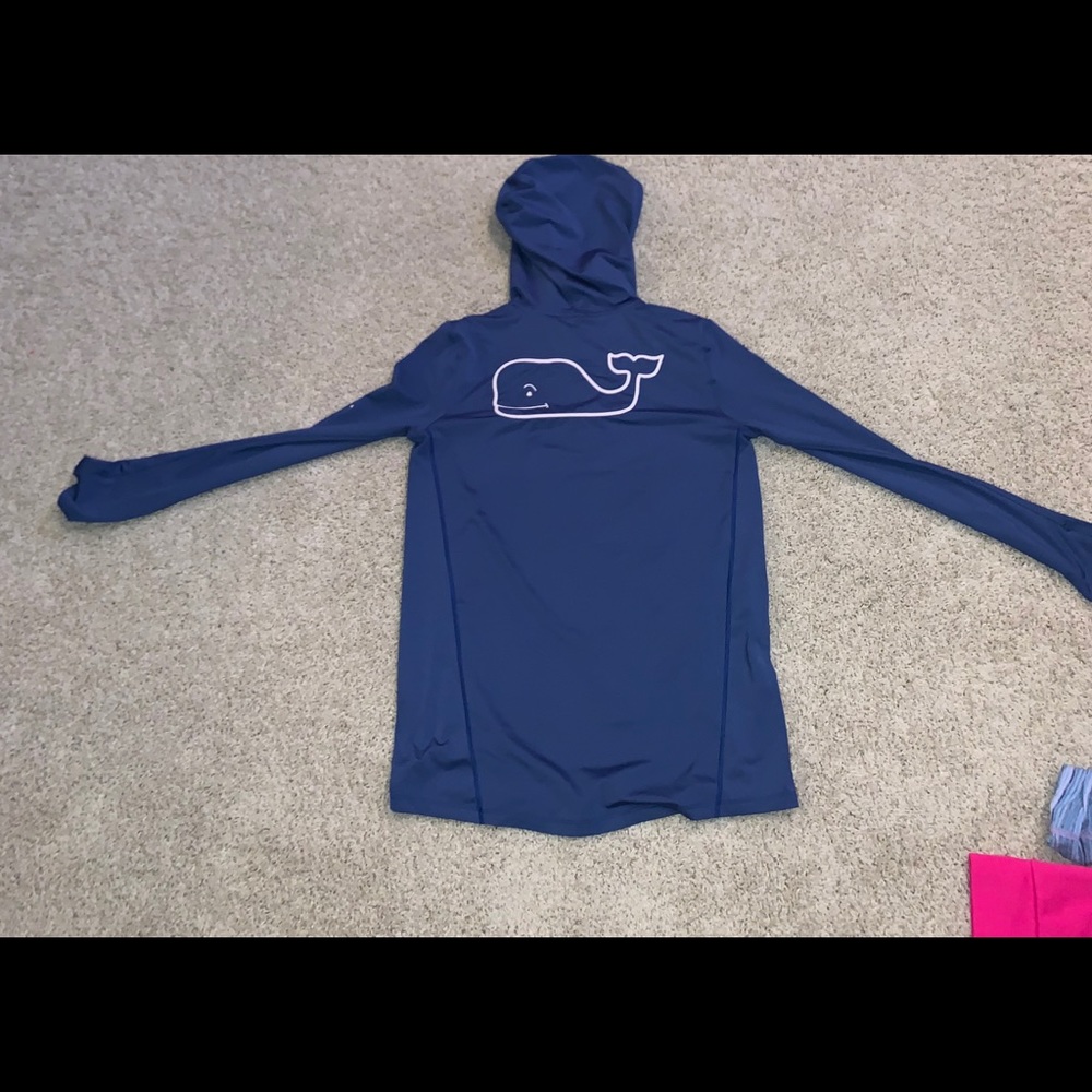 vineyard vines athletic sweatshirt